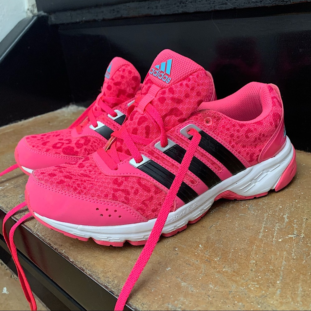Adidas Run Smart leopard hot pink sneaker Size 6